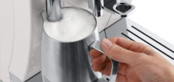 DeLonghi Dinamica ECAM35020W Espresso Machine 18 DeLonghi Dinamica ECAM35020W Espresso Machine -Coffee Promotion Shop Dinamica white grid milk froth 686x321 616f2907 083f 4a9c 8886 1e0e8aeb9d3d