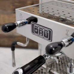 Refurbished Bezzera BZ13 DE Espresso Machine -Coffee Promotion Shop IMG 2799 57cf7de0 1468 4900 9521 e64c2df43bfd scaled