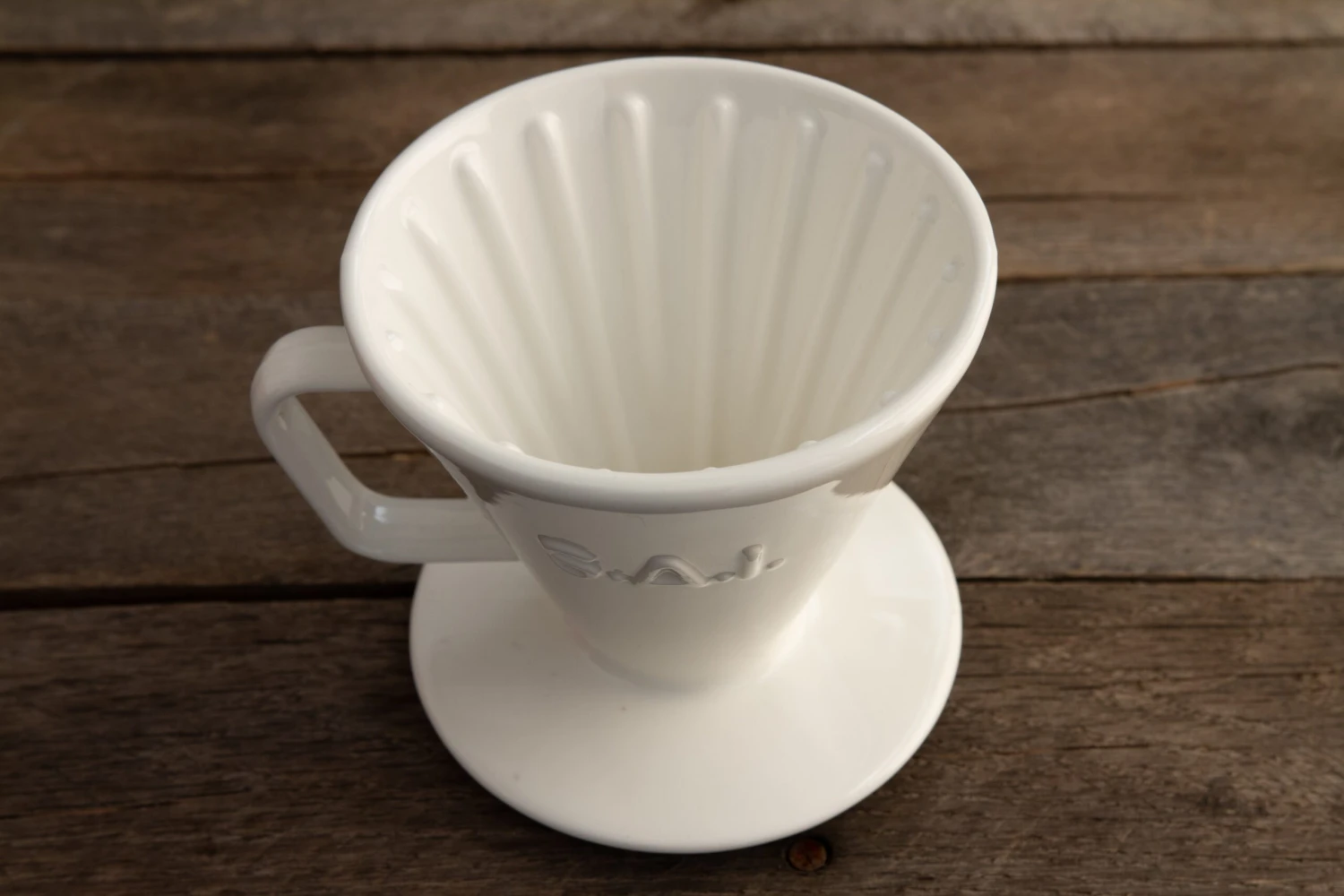 Saint Anthony Industries C70 Ceramic Pourover Brewer - White 2 Saint Anthony Industries C70 Ceramic Pourover Brewer - White - Image 2
