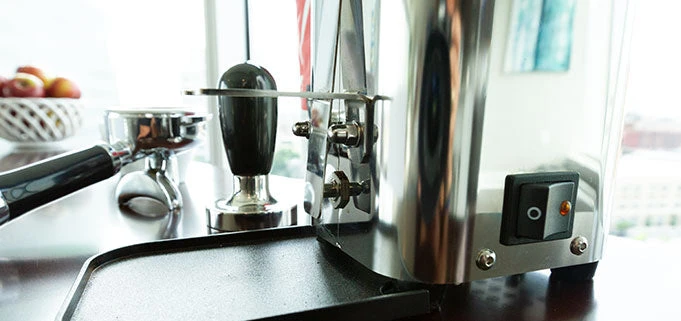 ECM C-Manuale 54 Espresso Grinder - Cream 7 ECM C-Manuale 54 Espresso Grinder - Cream - Image 7